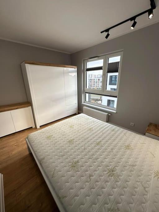 Апартаменты Project Comfort Lazurowa 15A/85 Blisko Jednostki Wat Warszawa Экстерьер фото